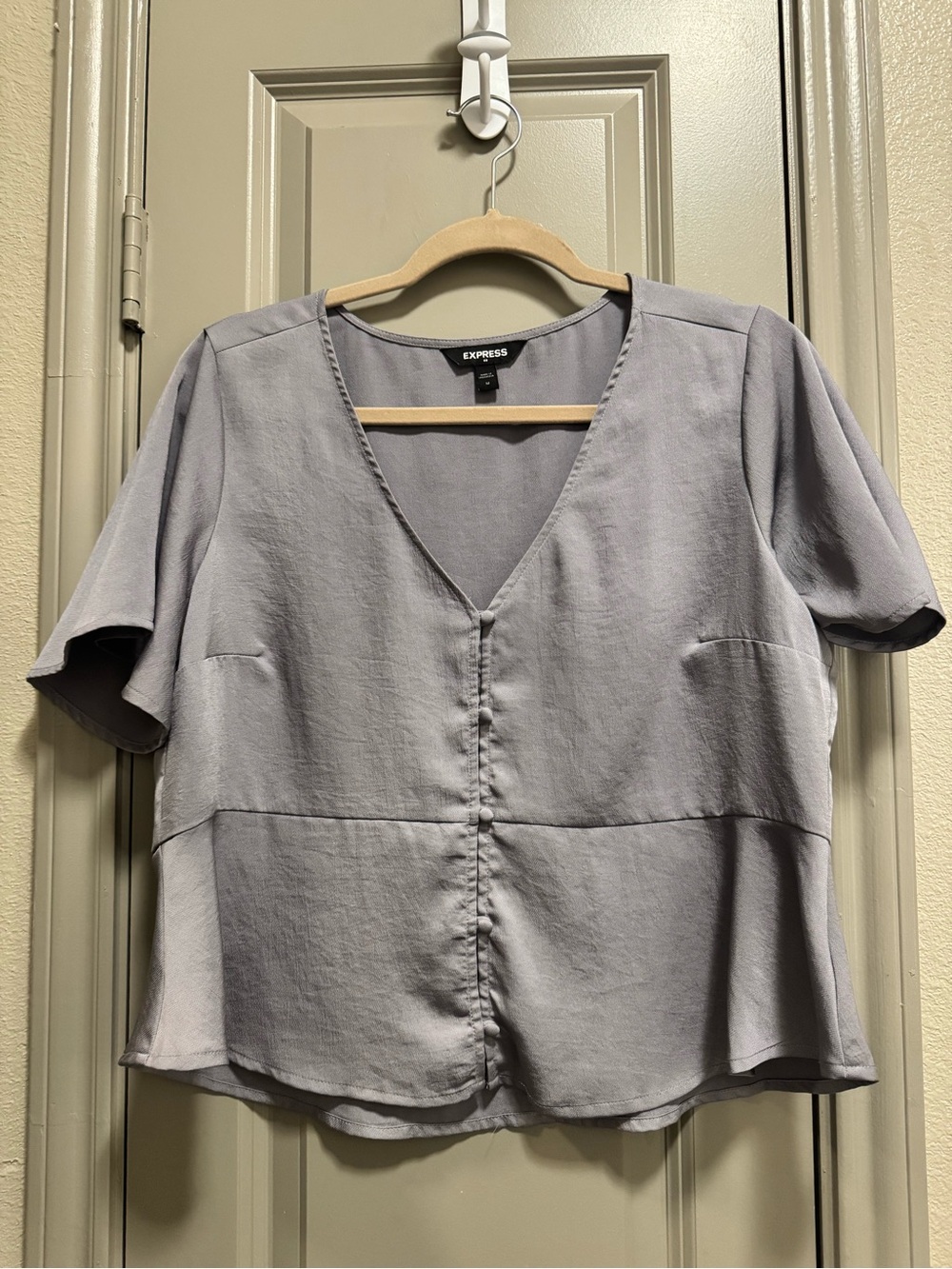 Express Light grey  V-Neck Button-Front Blouse